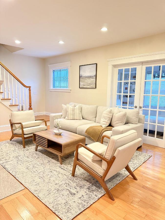 Villa 7 Mins Drive To Yale, Large Fenced Yard New Haven Esterno foto