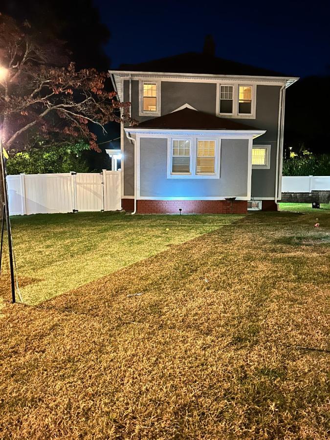 Villa 7 Mins Drive To Yale, Large Fenced Yard New Haven Esterno foto